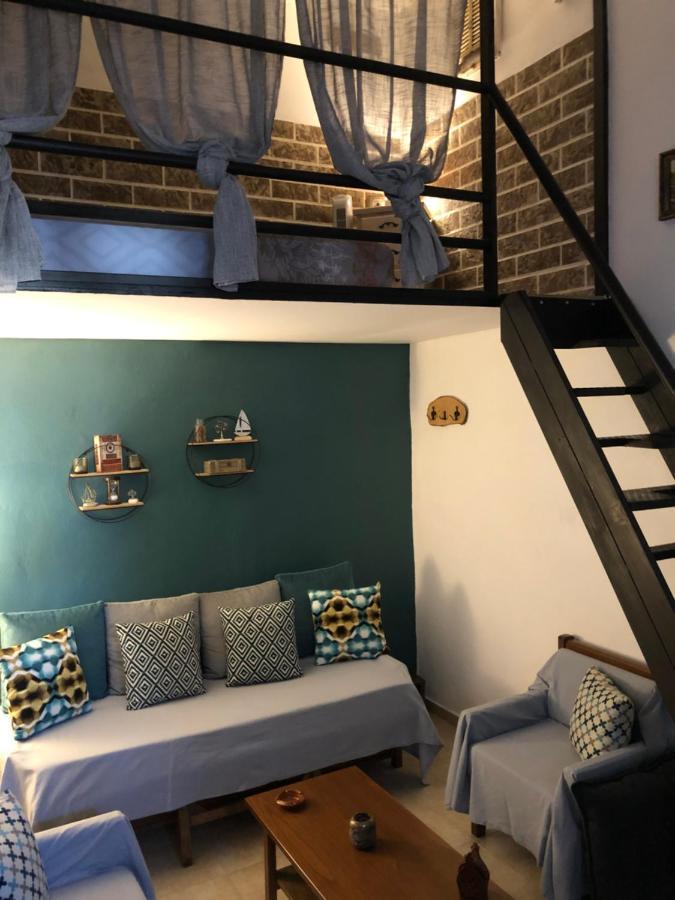 Small Cosy House Lavrion Appartement Buitenkant foto