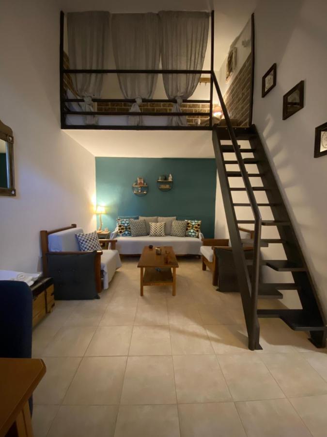 Small Cosy House Lavrion Appartement Buitenkant foto